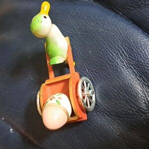 Vintage 1950’s Wood Goula Spain Duck Pulling Egg Cart Ornament Figure